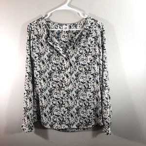 Cabi Style #3094 Shatter Print Split Neck Top